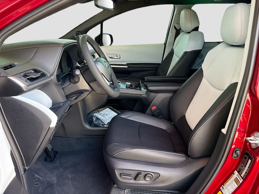 Thumbnail: 2026 Toyota Sienna - 19