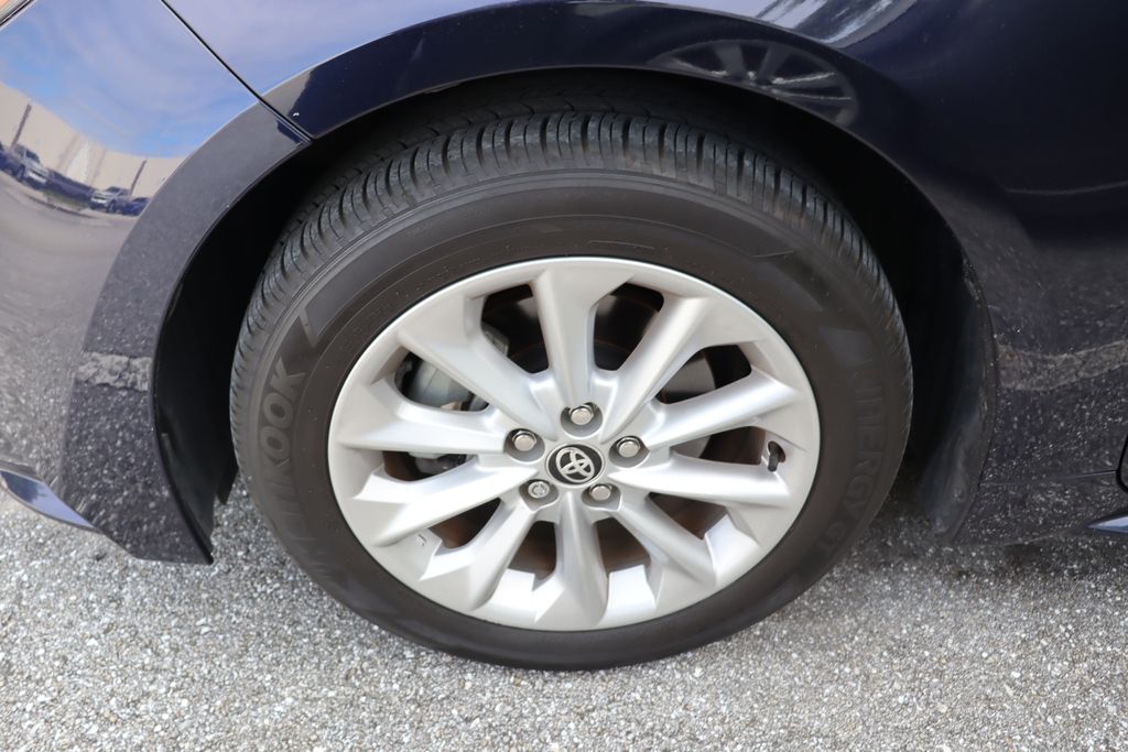 Thumbnail: 2022 Toyota Corolla - 4