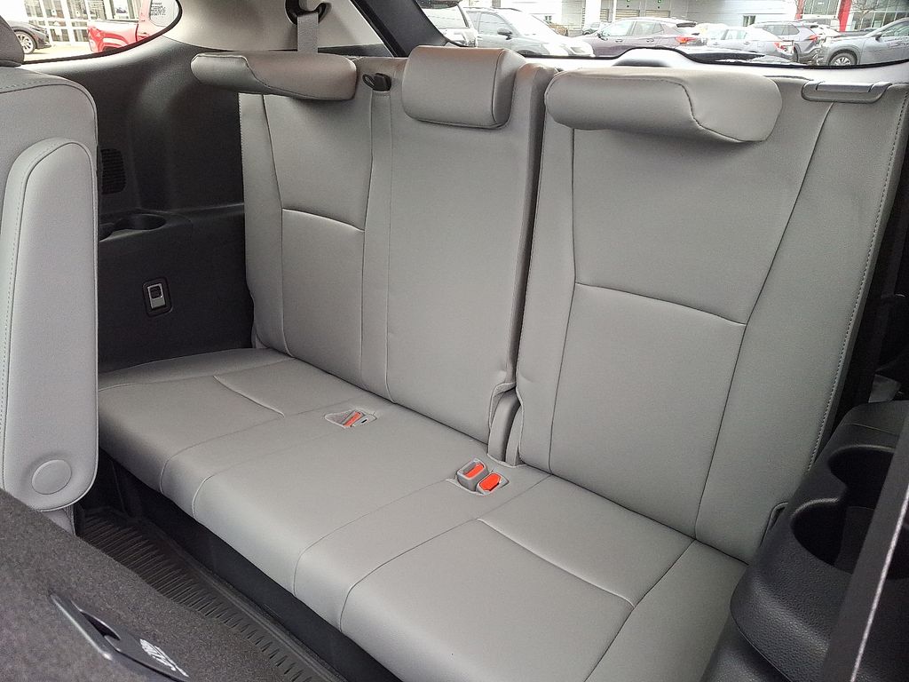 Thumbnail: 2025 Toyota Highlander - 11