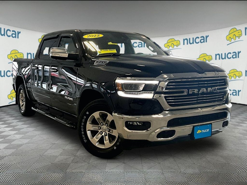 2022 RAM 1500 Laramie Crew Cab 4WD