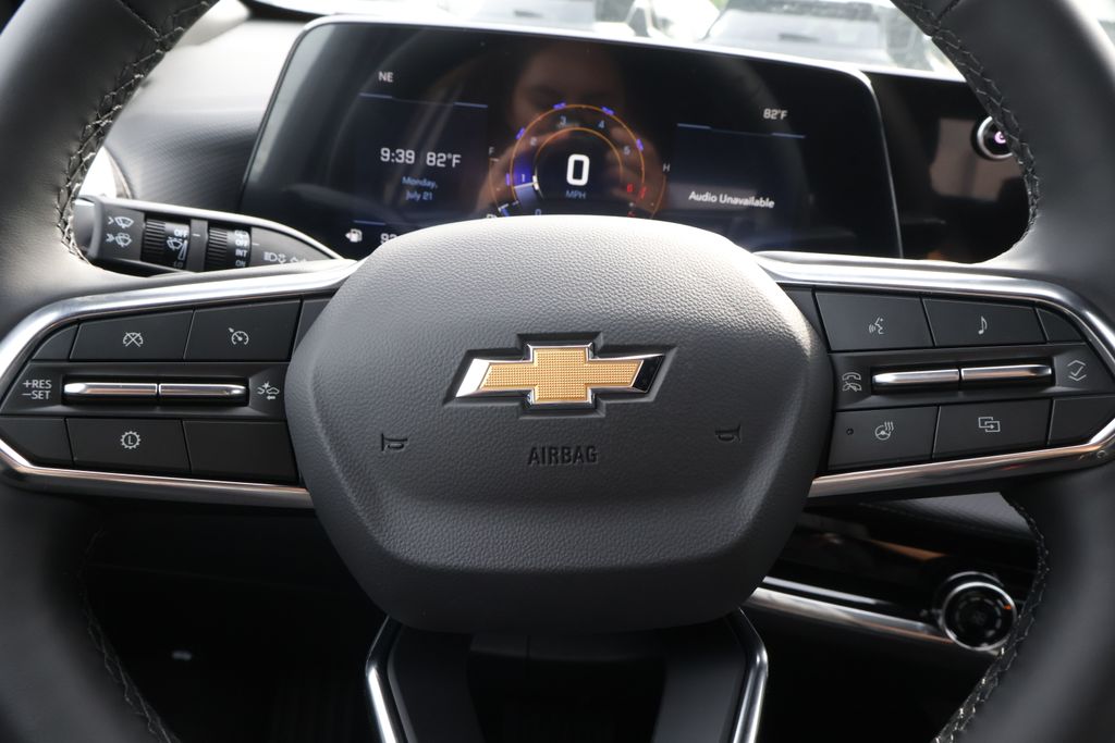 Thumbnail: 2026 Chevrolet Equinox - 21