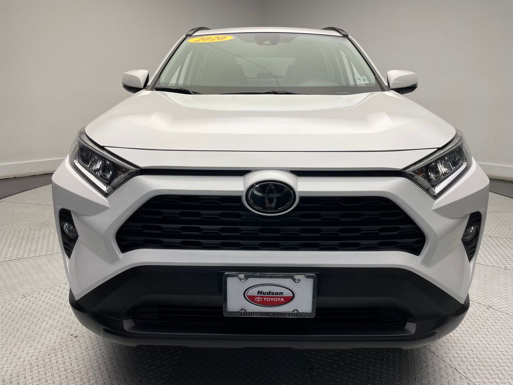 2020 Toyota RAV4 XLE 2