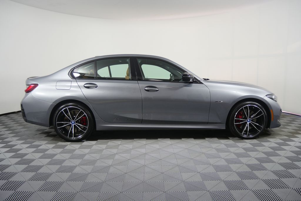 Thumbnail: 2023 BMW 3 Series - 6