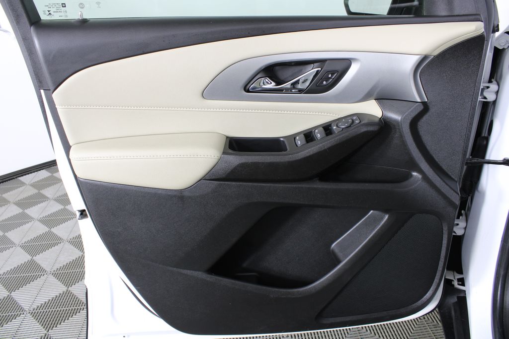 Used 2022 Chevrolet Traverse for sale in 