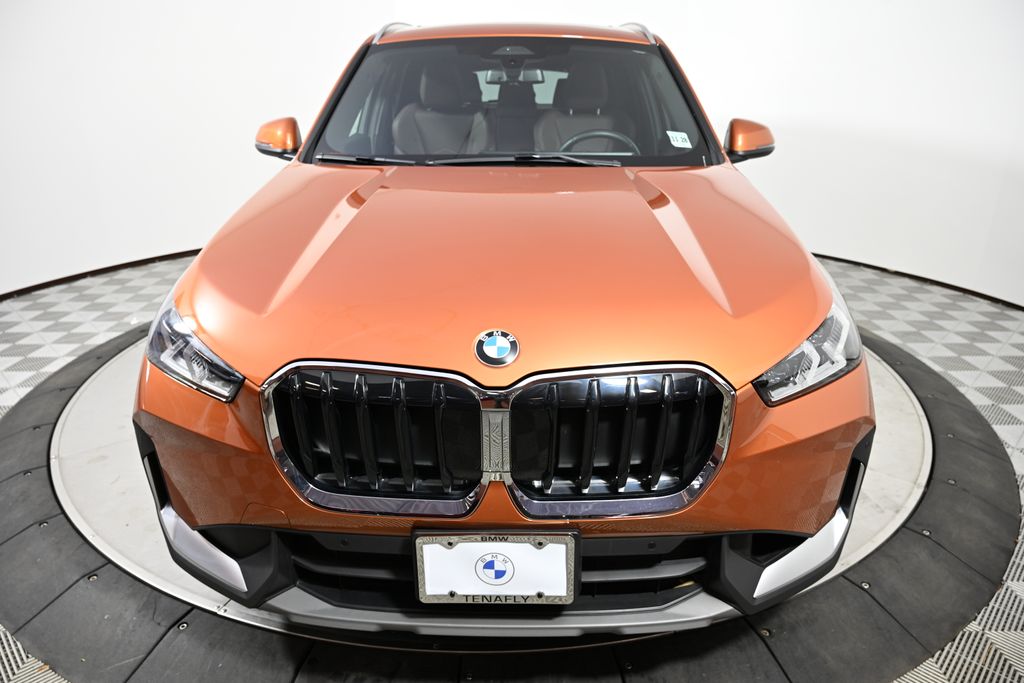 Thumbnail: 2023 BMW X1 - 8