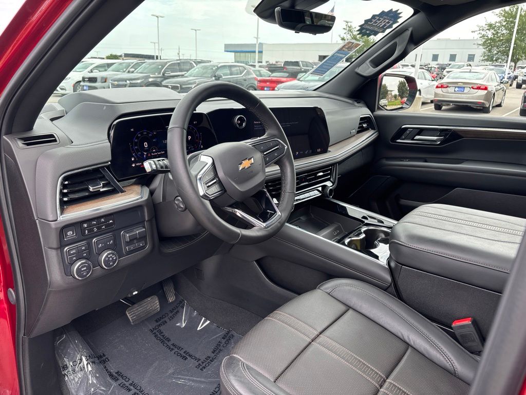 Used 2025 Chevrolet Suburban SUV