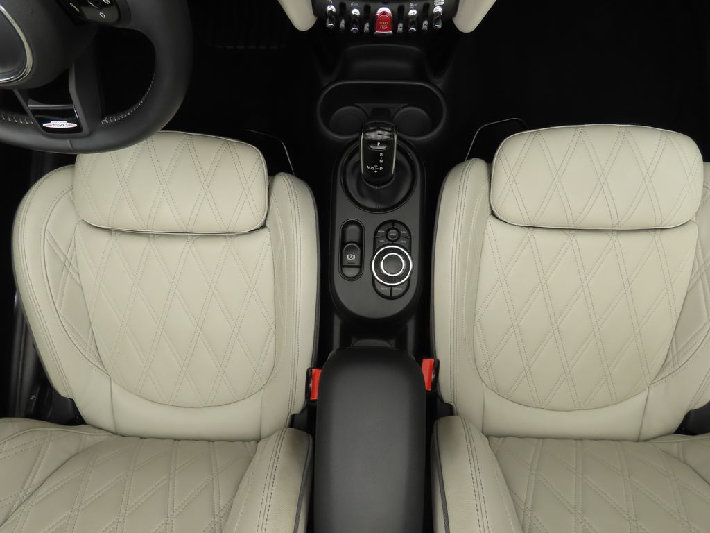 Thumbnail: 2023 MINI Cooper - 17
