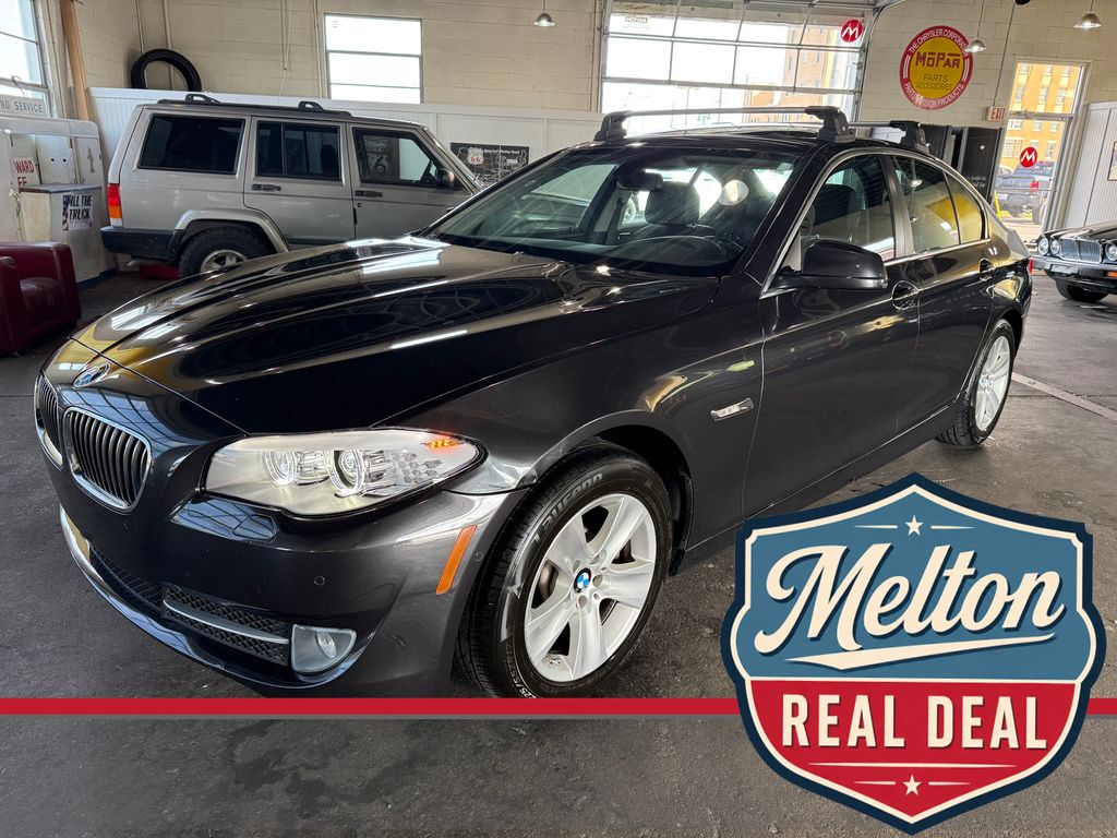 Gray (Dark Graphite) 2013 BMW 5 Series 528i Sedan RWD Sedan Rear-Wheel Drive 8-Speed Automatic
