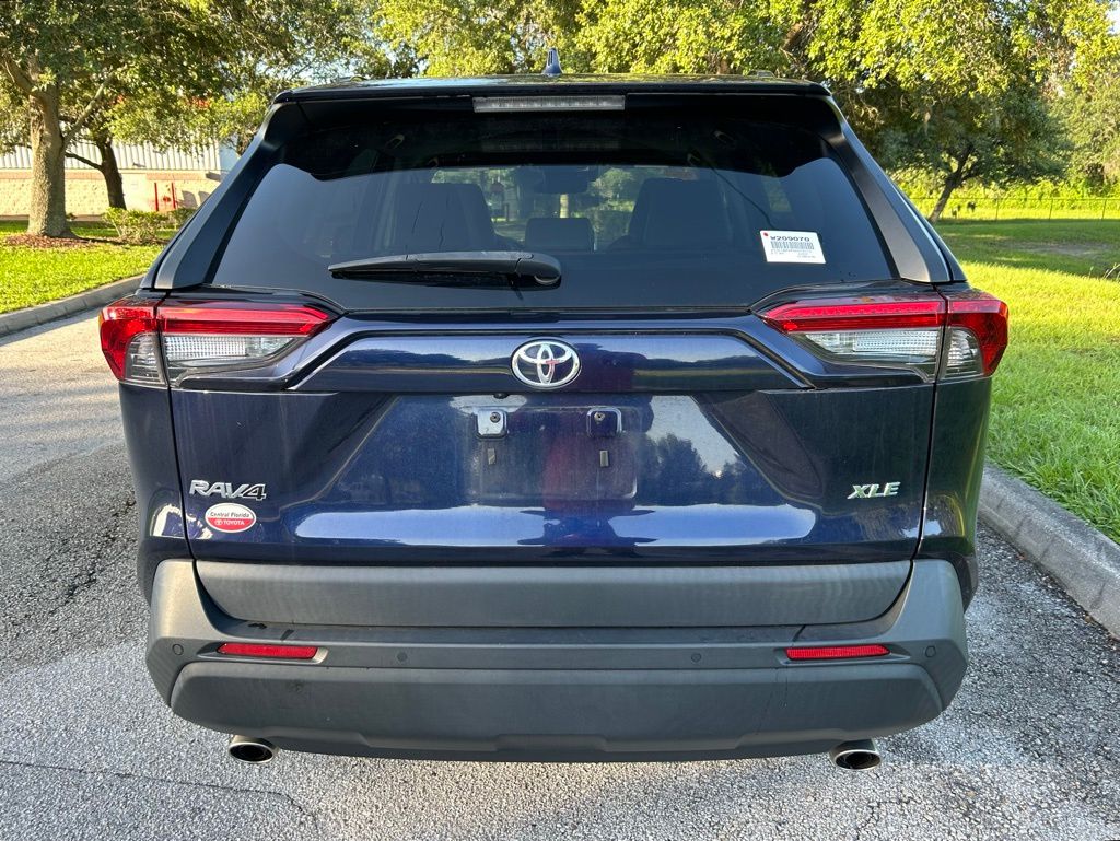 Thumbnail: 2022 Toyota RAV4 - 4