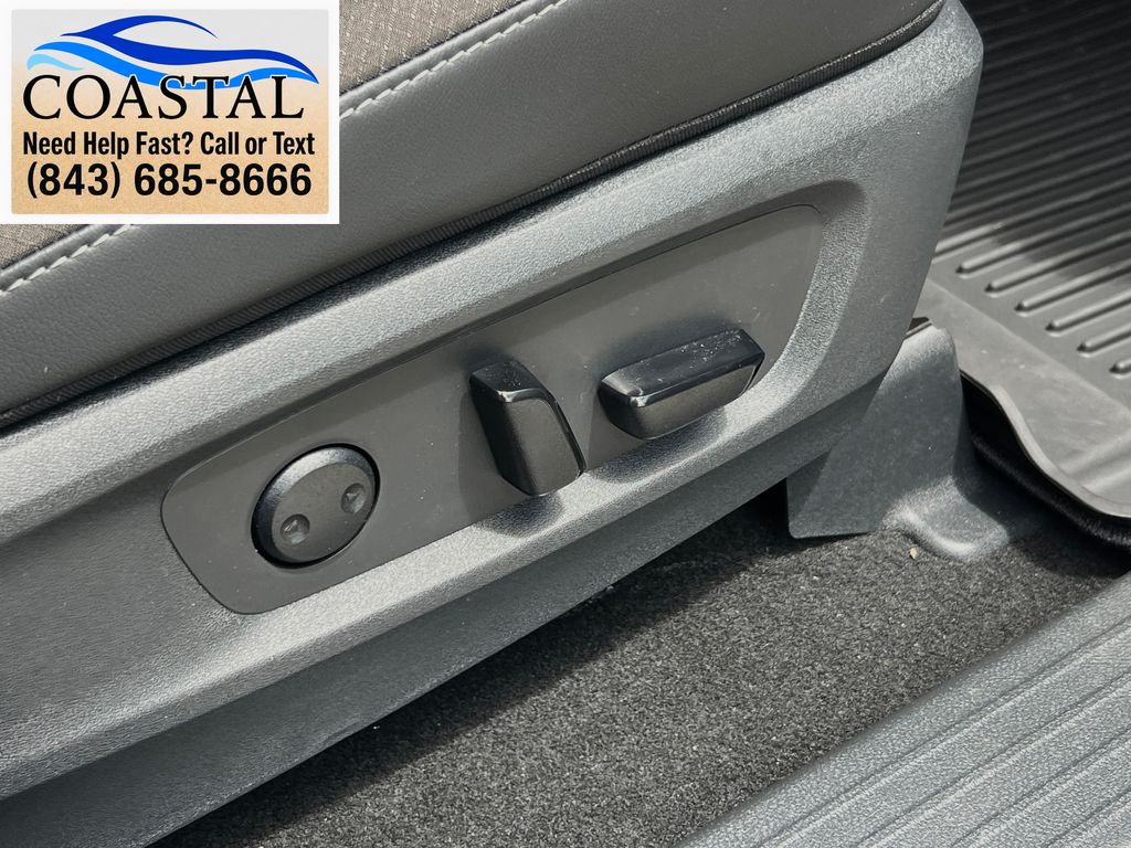 2025 Nissan Pathfinder SL Silver at Lugoff Nissan