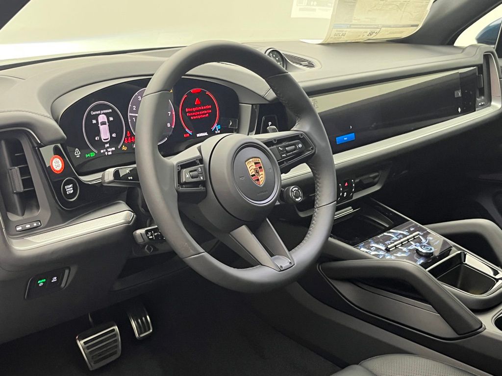 Thumbnail: 2025 Porsche Cayenne - 4