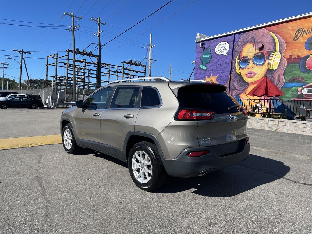 Used 2017 Jeep Cherokee SUV