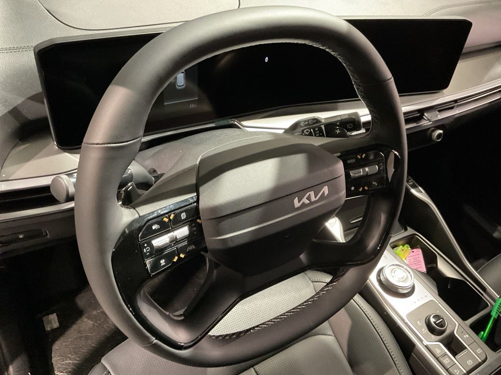 New 2026 Gray Kia EX image 11