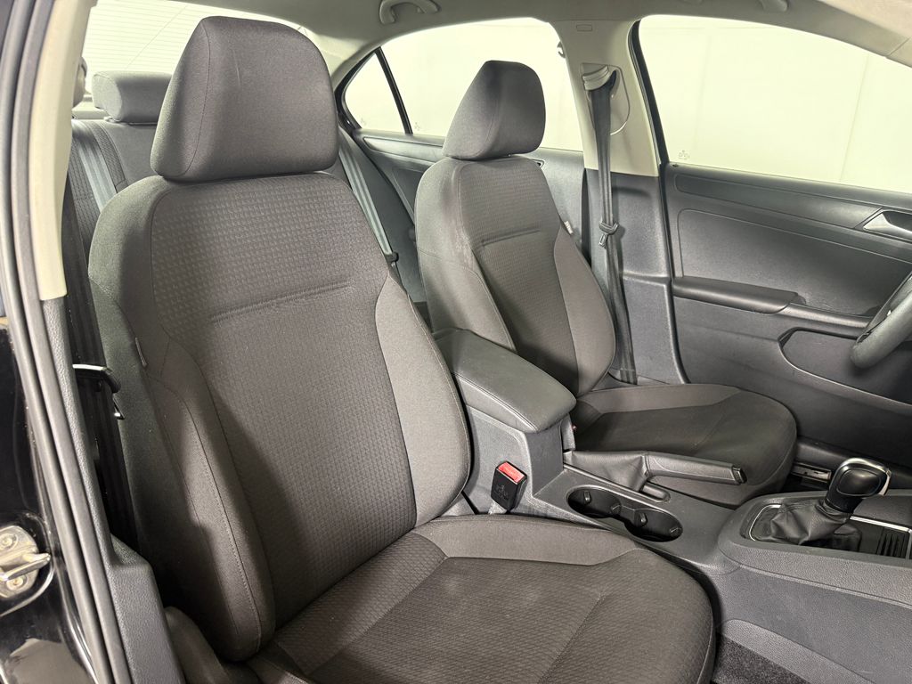 Used 2015 Black Volkswagen 2.0L S image 19