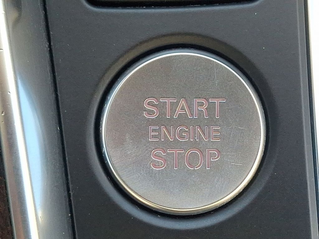 Thumbnail: 2013 Audi Q5 - 25