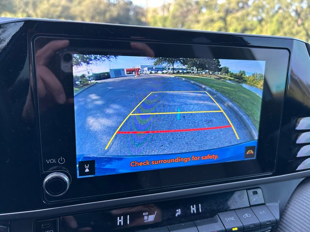 Thumbnail: 2025 Toyota Camry - 25