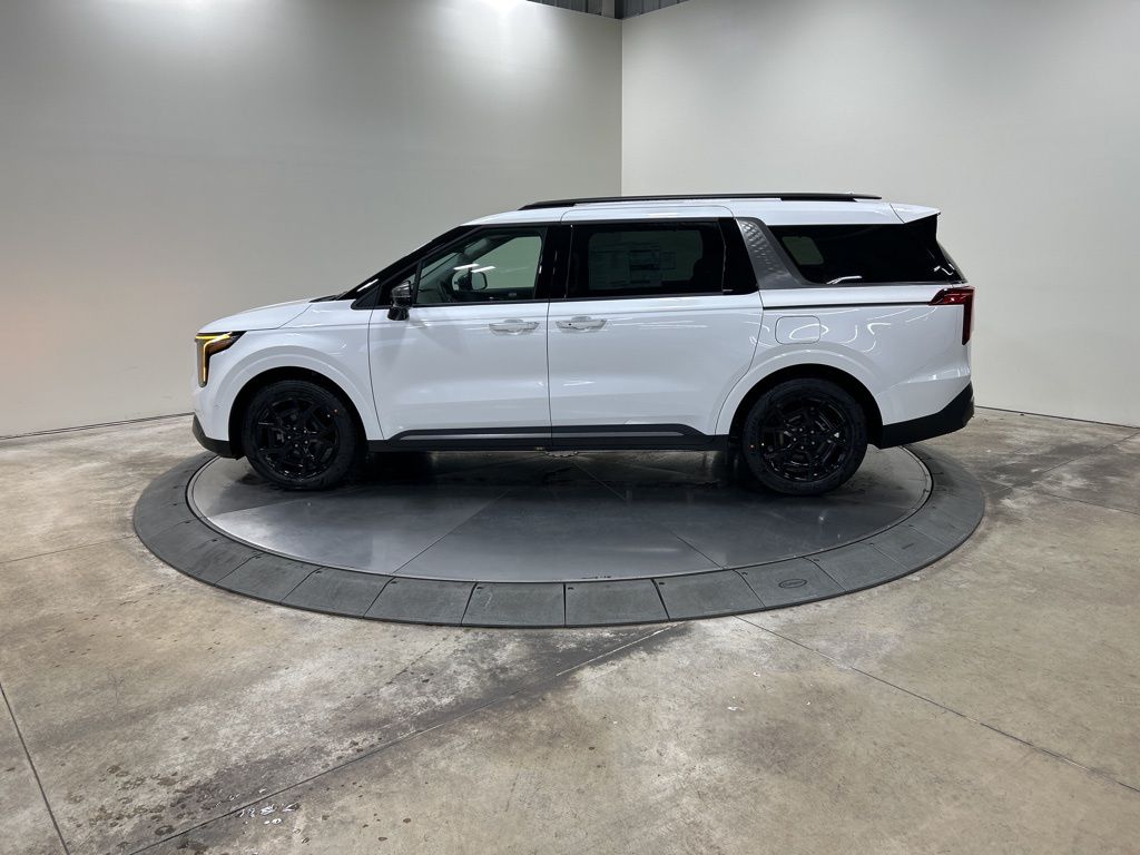 new 2026 Kia Carnival Hybrid car, priced at $1,164,713