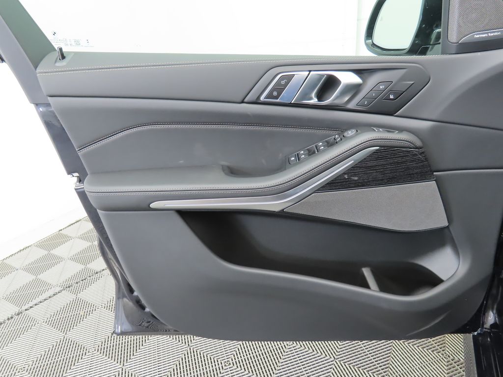 Thumbnail: 2026 BMW X5 - 24