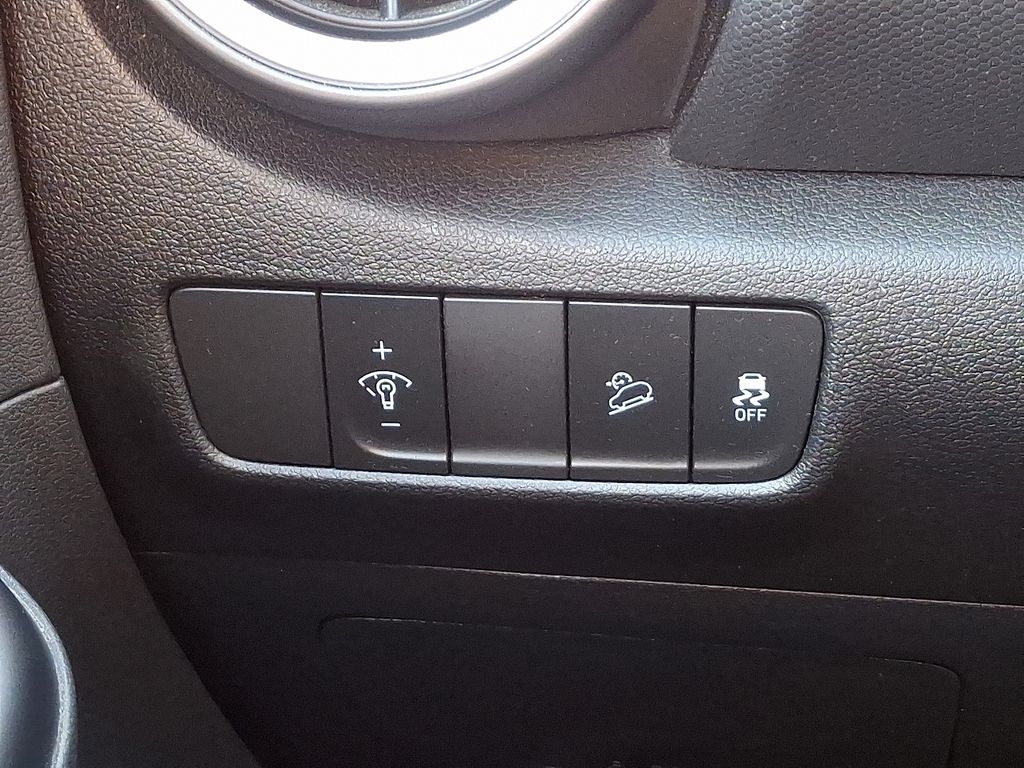 Thumbnail: 2023 Hyundai Kona - 24