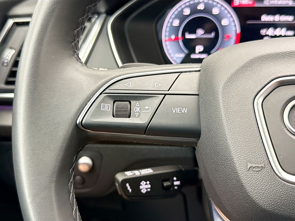 Thumbnail: 2023 Audi Q5 - 11