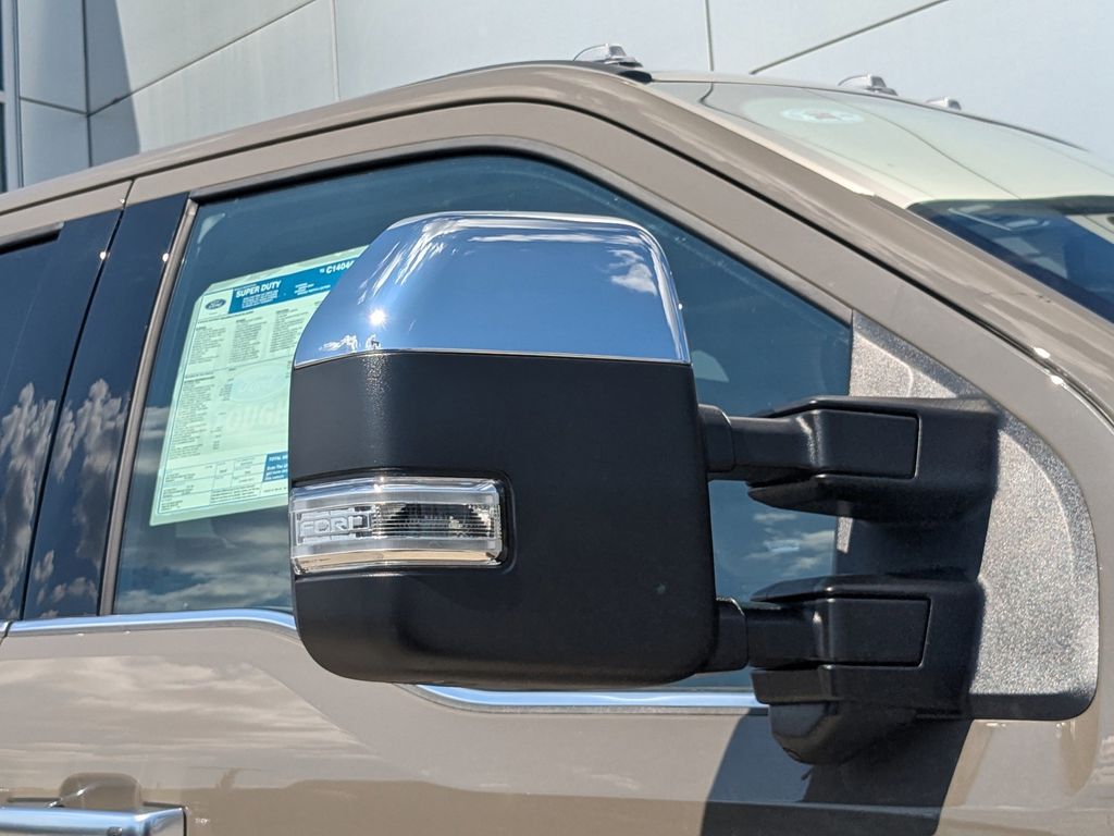 2026 Ford Super Duty F-350 SRW Platinum