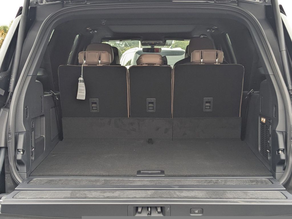 2025 Lincoln Navigator Black Label L