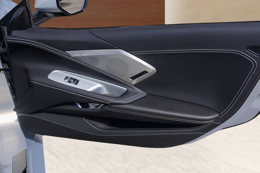 Used 2023 Silver Chevrolet Stingray image 23