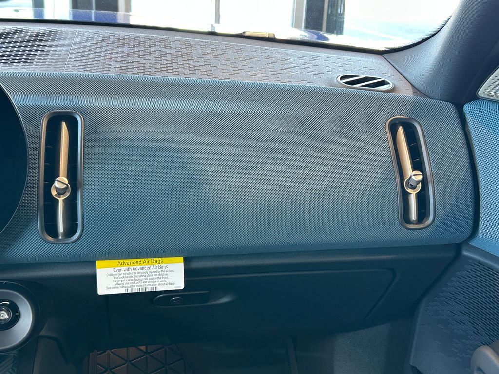 Thumbnail: 2025 MINI Cooper Countryman - 25