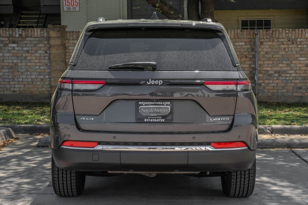 used 2022 Jeep Grand Cherokee car, priced at $28,000