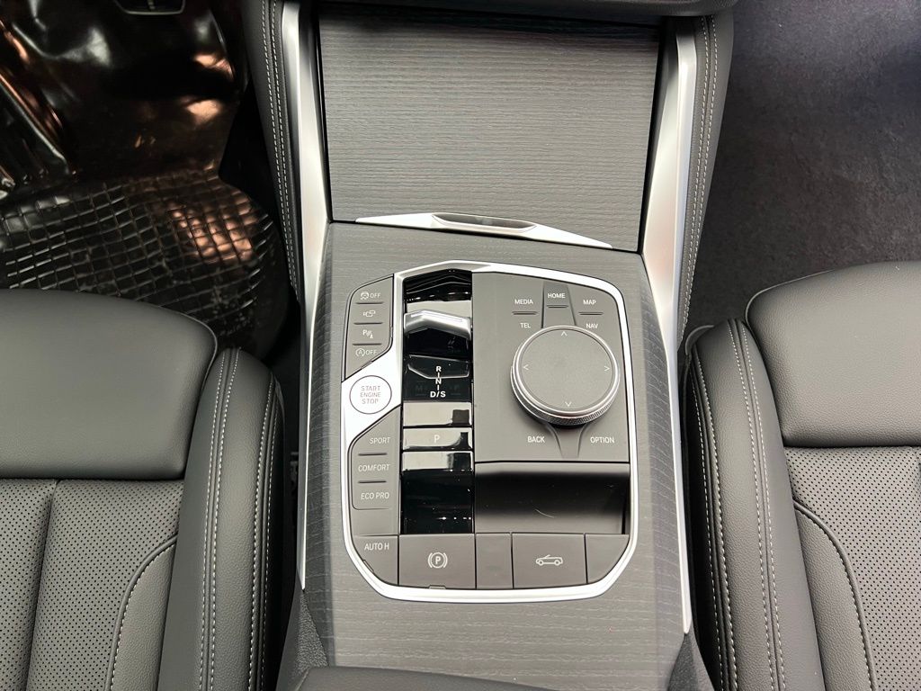 Thumbnail: 2026 BMW 4 Series - 16