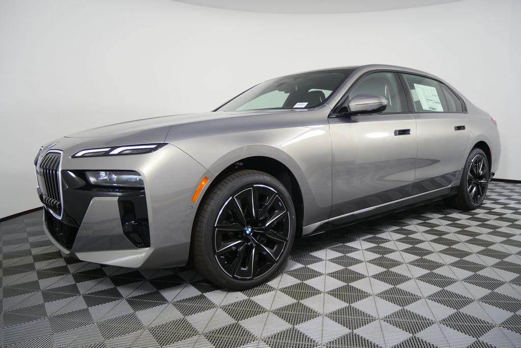 Thumbnail: 2026 BMW 7 Series - 8