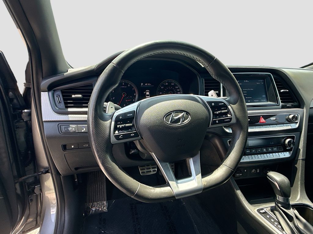 Used 2018 Gray Hyundai Sport+ image 11
