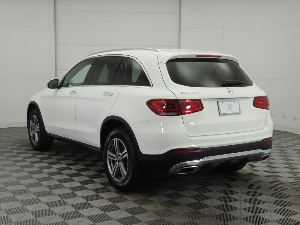 2021 Mercedes-Benz GLC 300 7