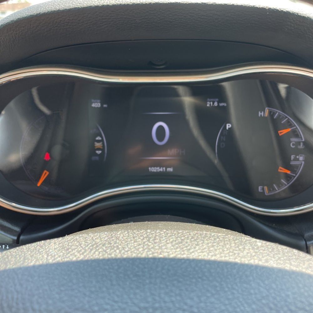 View vehicle photo 7