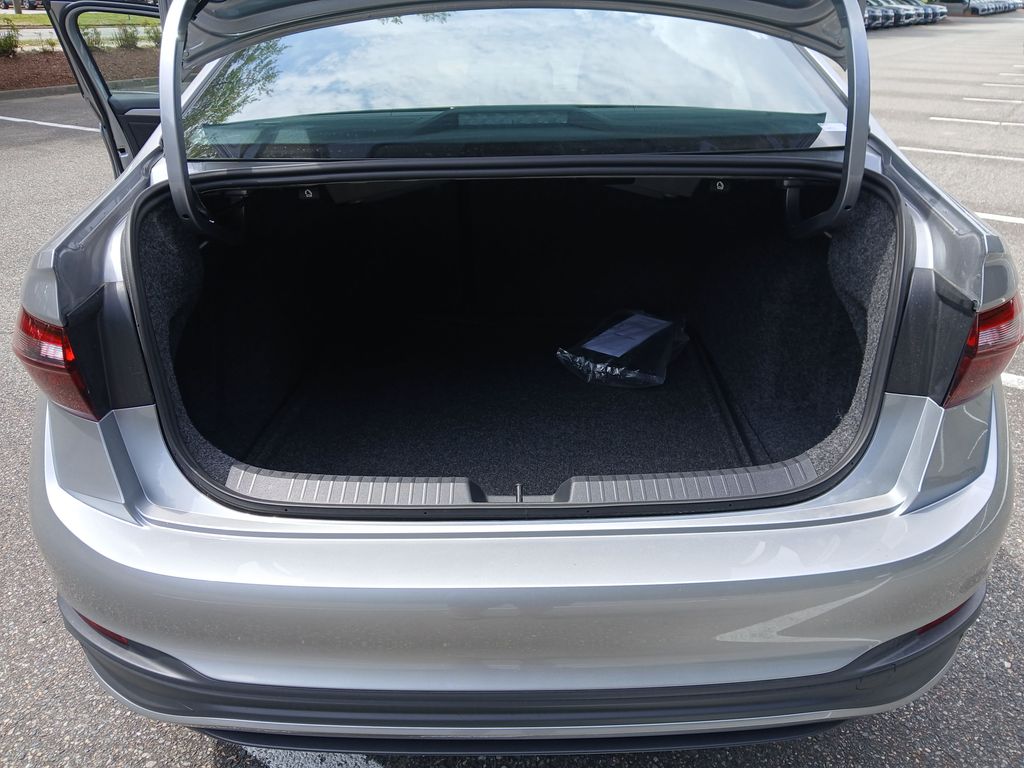 New 2026 Silver Volkswagen 1.5T Sport image 21