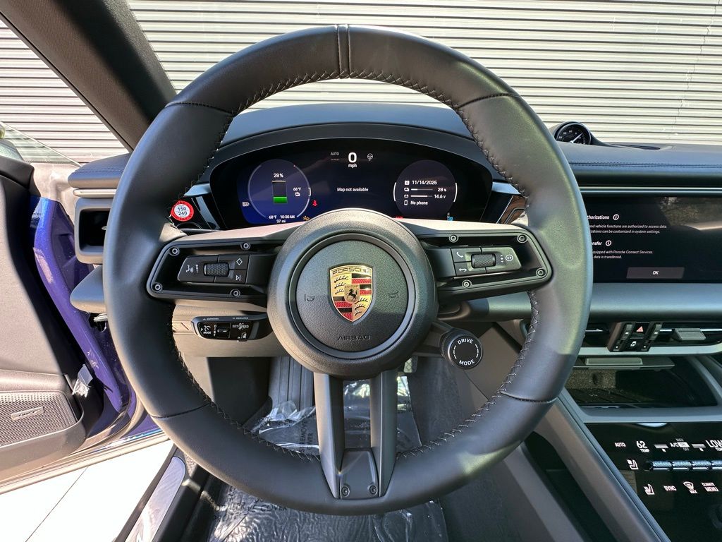 Thumbnail: 2024 Porsche Macan - 15