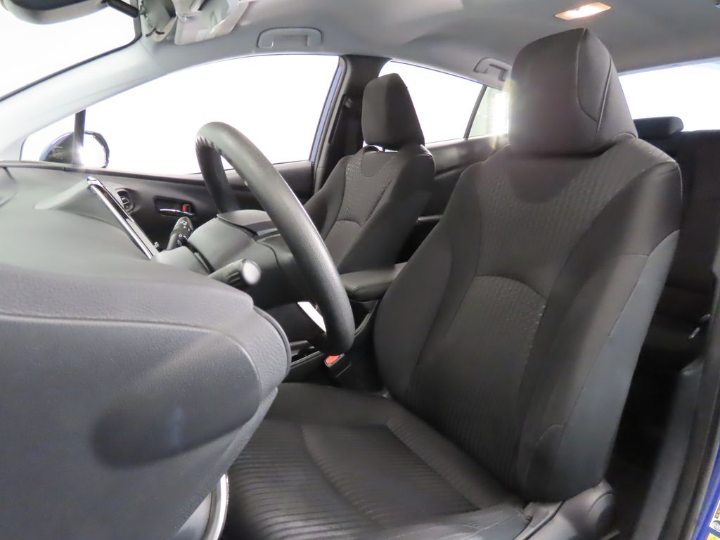 Thumbnail: 2017 Toyota Prius - 5