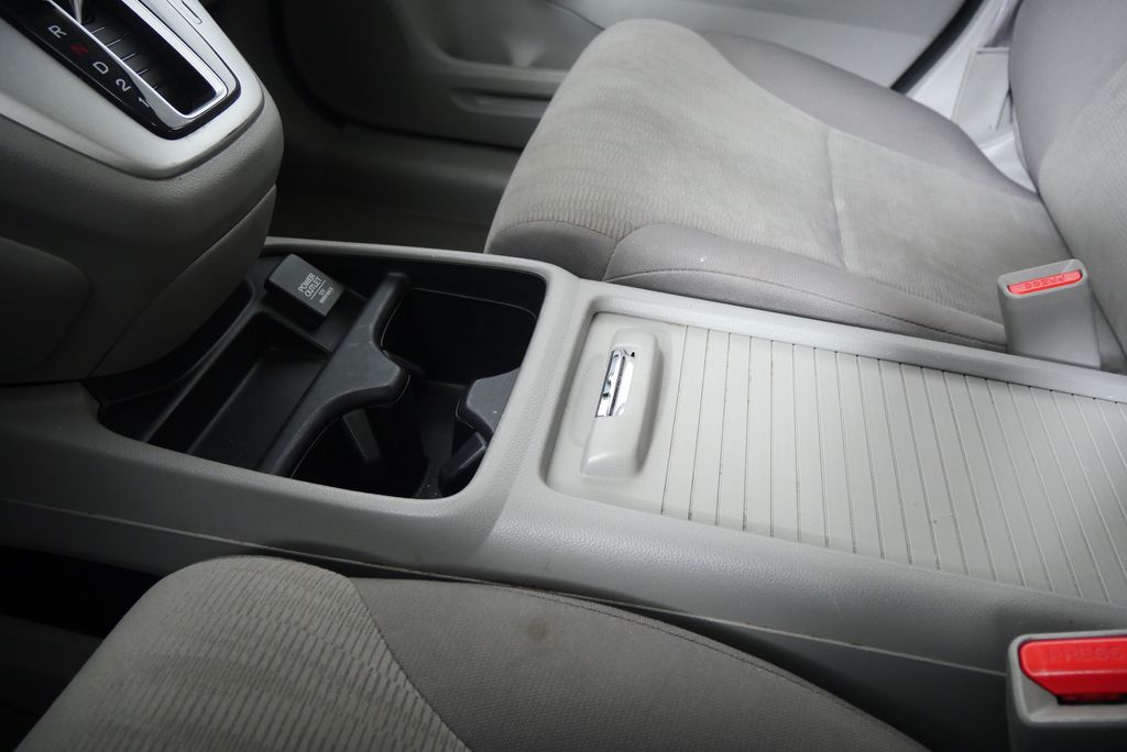 2014 Honda CR-V LX 26