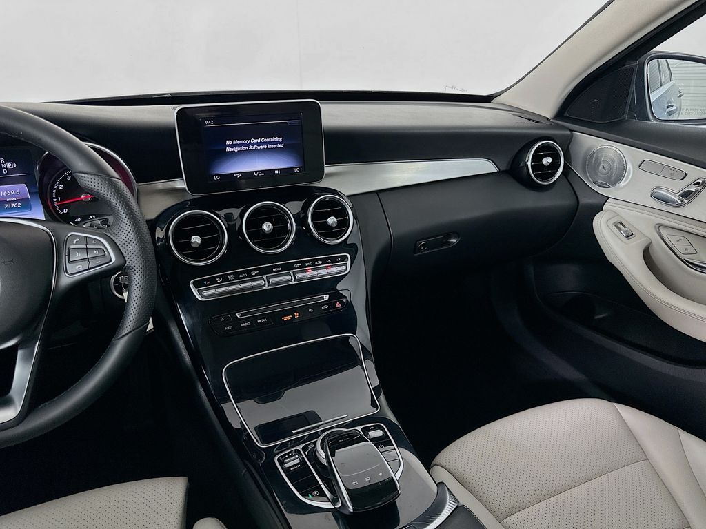 2015 Mercedes-Benz C-Class C 300 21