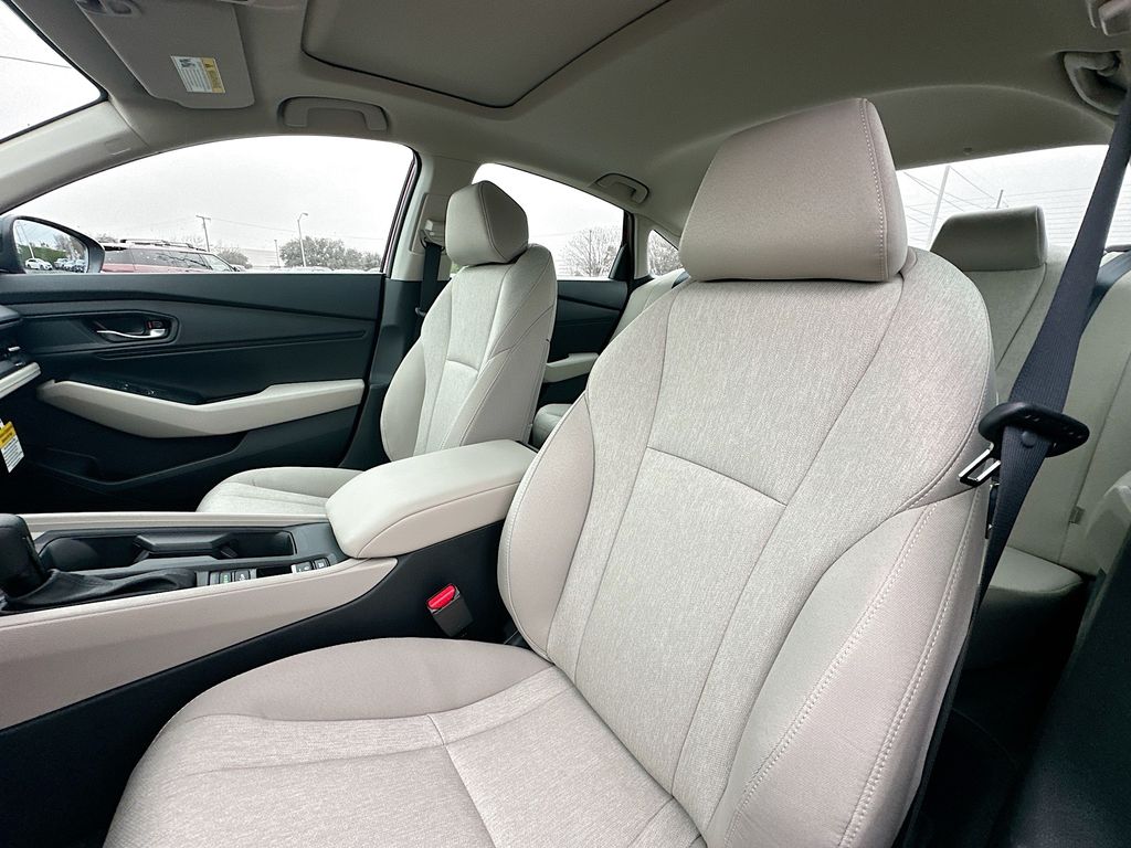 2025 Honda Accord SE 15