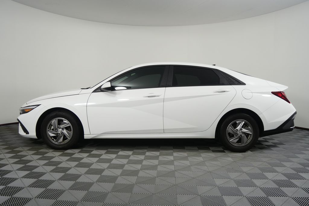 Thumbnail: 2024 Hyundai Elantra - 7