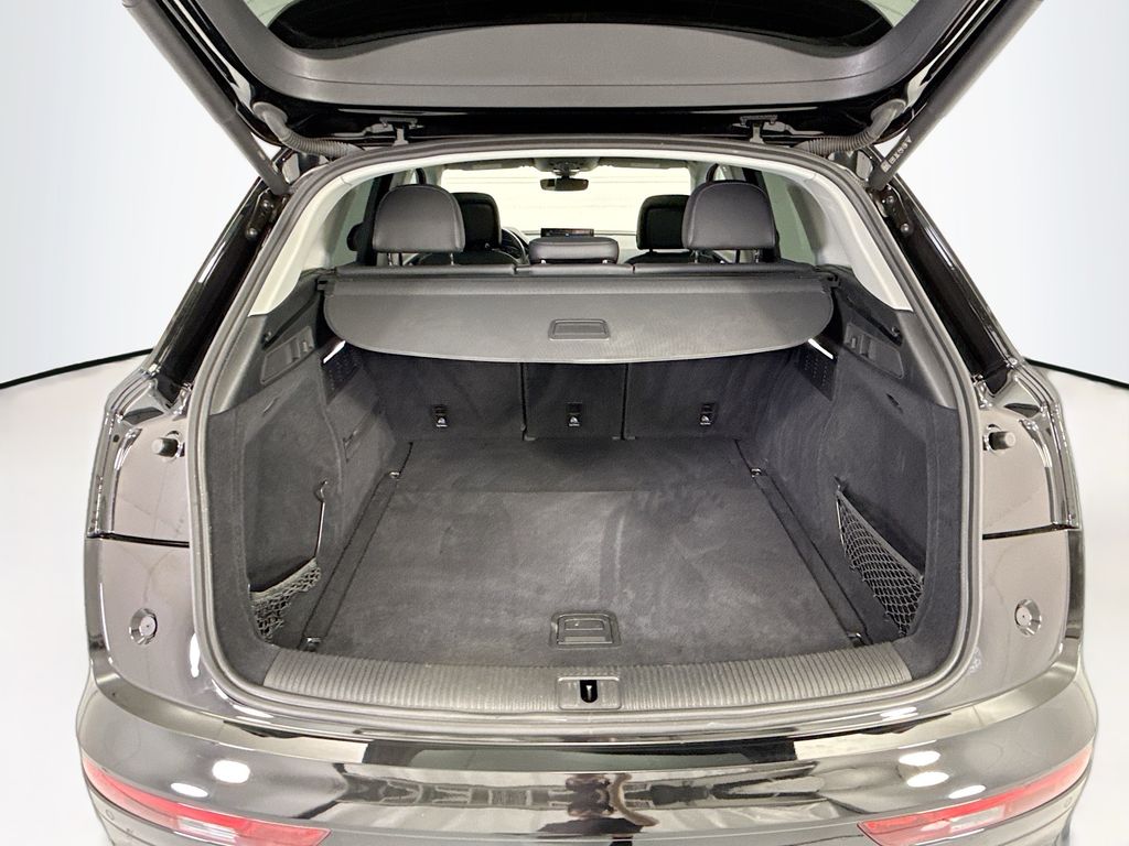 Thumbnail: 2023 Audi Q5 - 26