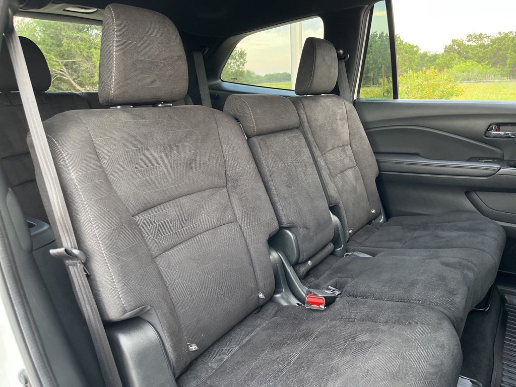 2022 Honda Pilot Sport 27