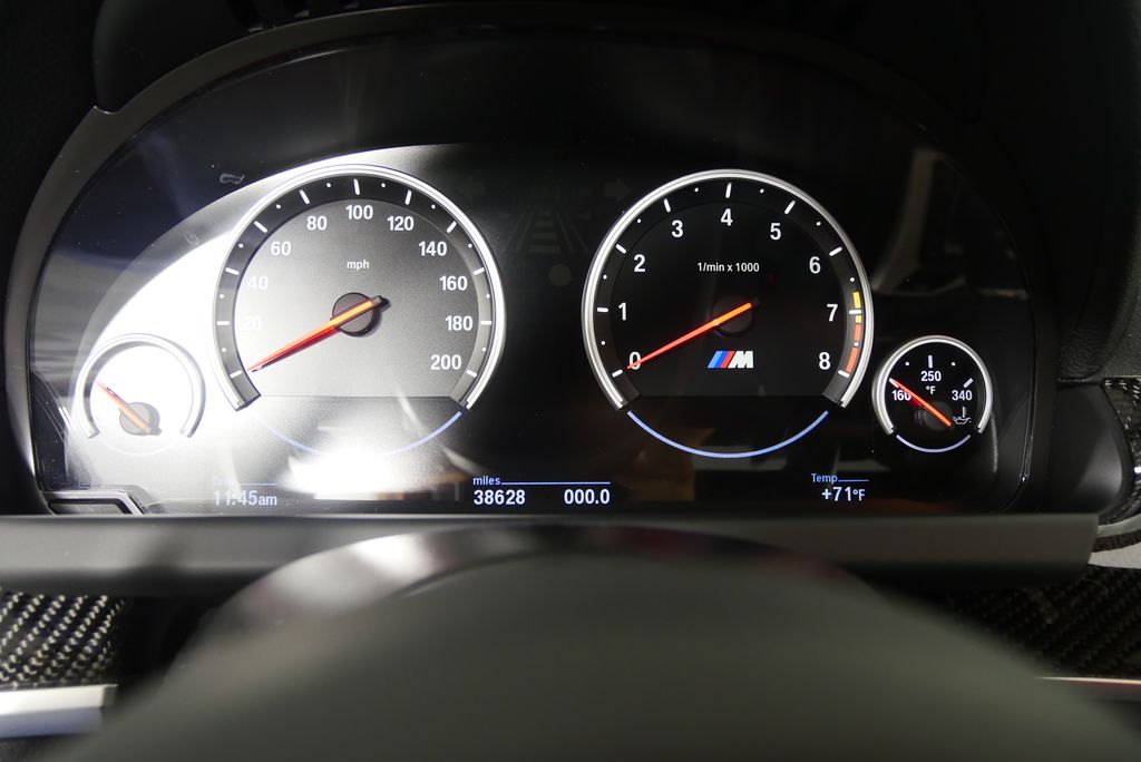 2014 BMW M6 Base 18