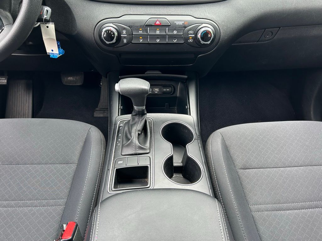 2020 Kia Sorento LX 15