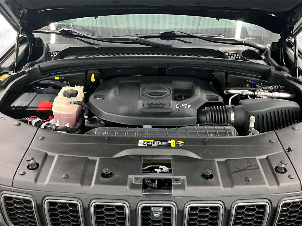 2022 Jeep Grand Cherokee — photo 29