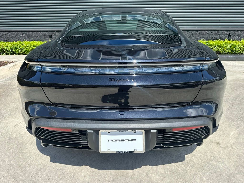 Thumbnail: 2026 Porsche Taycan - 12