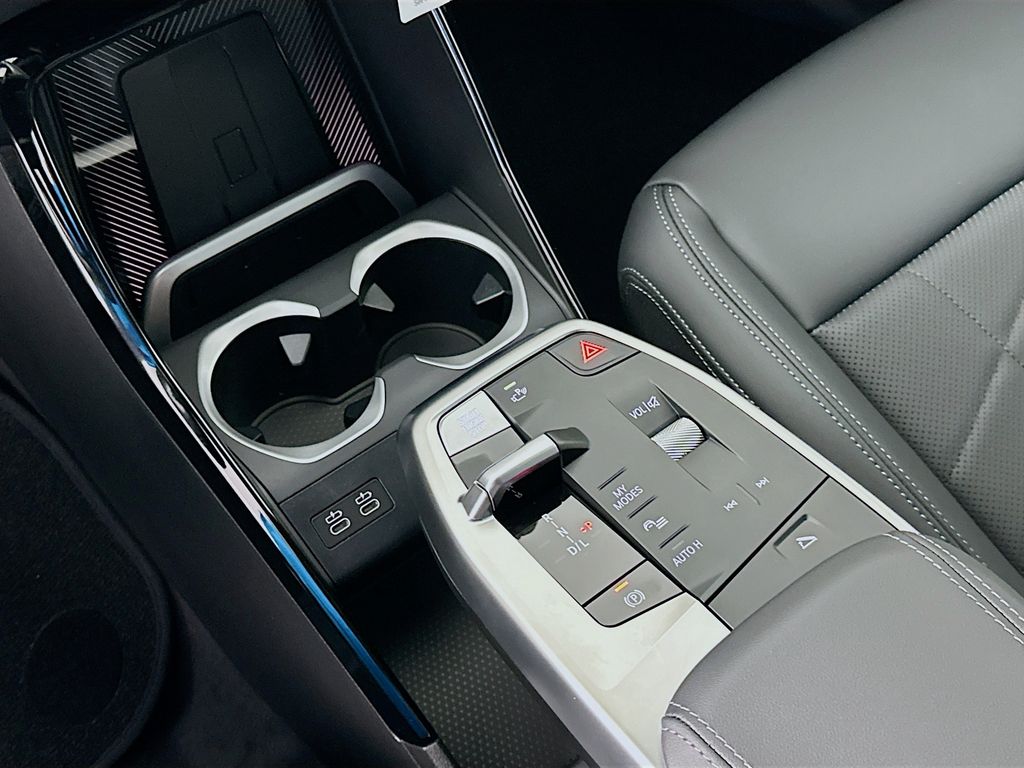 Thumbnail: 2026 BMW X1 - 15