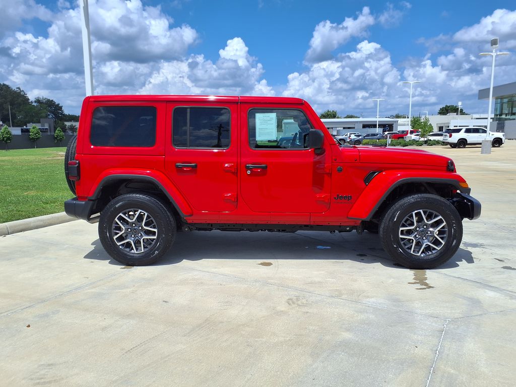 Used 2025 Red Jeep Sahara image 8