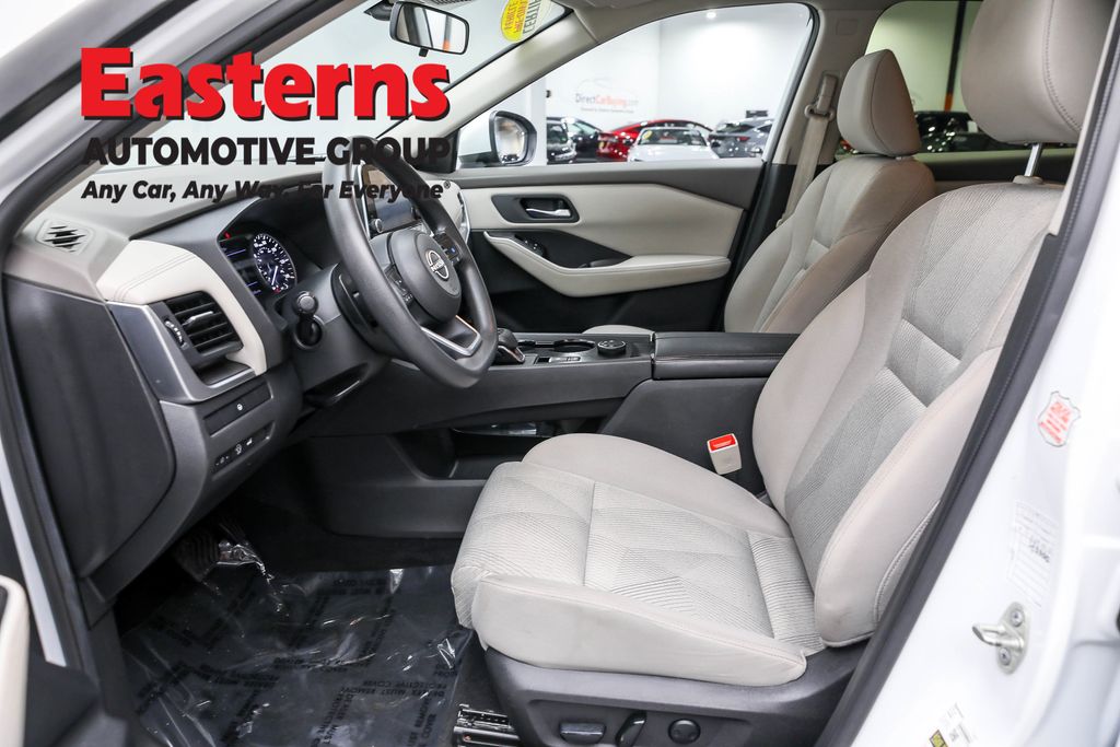 Used 2024 White Nissan SV image 14